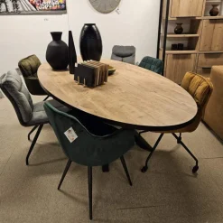 Eettafel Scarlet Ovaal 250cm