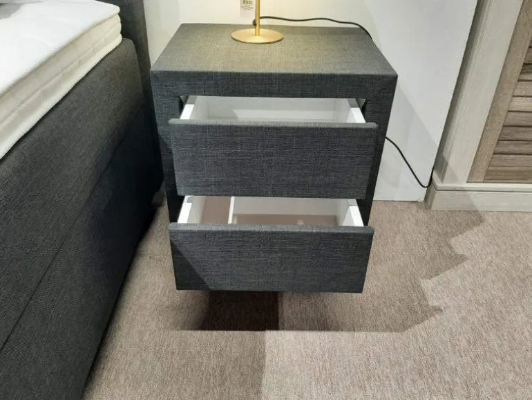 Nachtkastje Schiedam